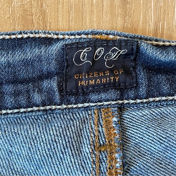 Citizens of Humanity Distressed Jeans - Picture 9 of 16